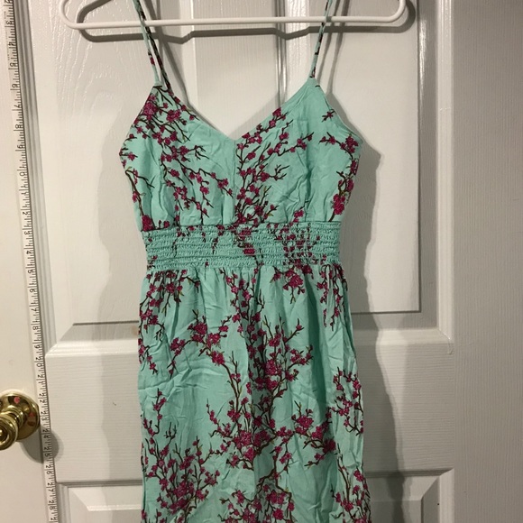 LOT OF 2 EUC STRAPPY SPRING SUMMER DRESS XS - Picture 4 of 5